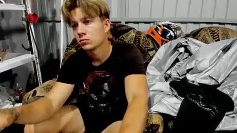 Snapshot of daniel_like chatting on 08/04/26, 06:16 Just Ben online show from 08/04/26, 06:16