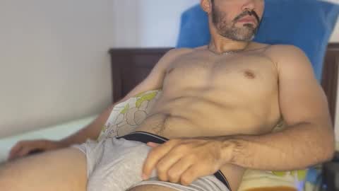 Snapshot of daniel_ny_ chatting on 09/16/25, 03:24 Dani online show from 09/16/25, 03:24