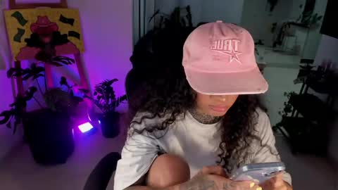 daniela_arenas online show from 04/22/26, 01:19