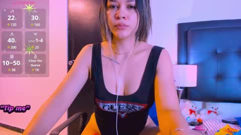 Snapshot of daniela_beauty chatting on 03/11/25, 10:29 daniela online show from 03/11/25, 10:29