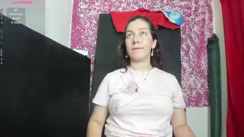 Snapshot of daniela_giraldo88 chatting on 07/05/26, 03:23 Daniela online show from 07/05/26, 03:23