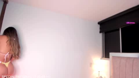 Snapshot of daniela_henaoo chatting on 03/25/26, 01:11 independent model online show from 03/25/26, 01:11