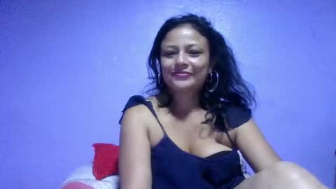 Snapshot of daniela_love1 chatting on 06/11/26, 02:53 daniela_love1 online show from 06/11/26, 02:53