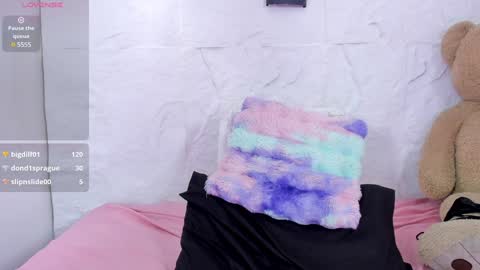 Snapshot of daniela_mendozza chatting on 01/02/25, 08:02 Dani online show from 01/02/25, 08:02