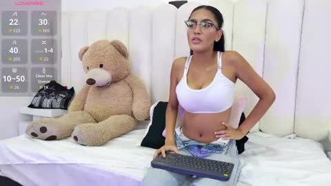 Snapshot of daniela_mendozza chatting on 07/21/26, 12:29 Dani online show from 07/21/26, 12:29