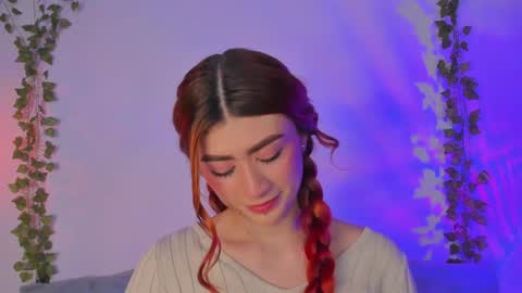 Snapshot of daniela_saenz1 chatting on 12/02/24, 10:45 Dani Saenz online show from 12/02/24, 10:45