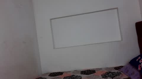 Snapshot of daniela_sexy34 chatting on 02/05/25, 10:12 daniela_sexy34 online show from 02/05/25, 10:12