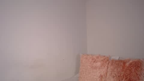 Lucia online show from 12/19/24, 05:18