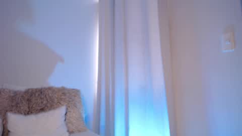 Lucia online show from 10/09/25, 05:11