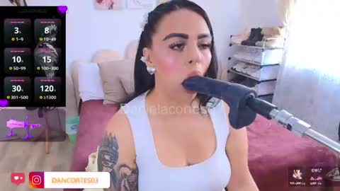 Snapshot of danielacortes03 chatting on 06/25/26, 06:01 I think I will close this page please leave me a message if you want to know about me online show from 06/25/26, 06:01