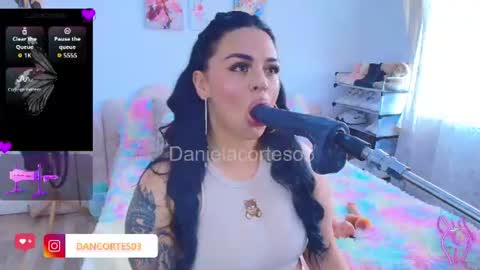Snapshot of danielacortes03 chatting on 07/16/26, 06:14 I think I will close this page please leave me a message if you want to know about me online show from 07/16/26, 06:14