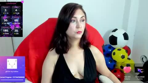 Snapshot of danielahot2 chatting on 06/25/26, 06:51 Daniela online show from 06/25/26, 06:51