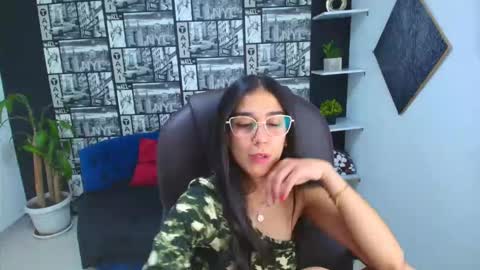 danielamonroe online show from 10/11/25, 08:40