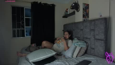 danielasexya online show from 11/04/25, 01:27