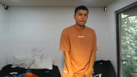 Snapshot of danielitopapii chatting on 12/31/24, 05:40 danielitopapii online show from 12/31/24, 05:40