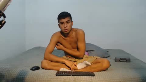 Snapshot of danielitopapii chatting on 02/06/25, 06:40 danielitopapii online show from 02/06/25, 06:40