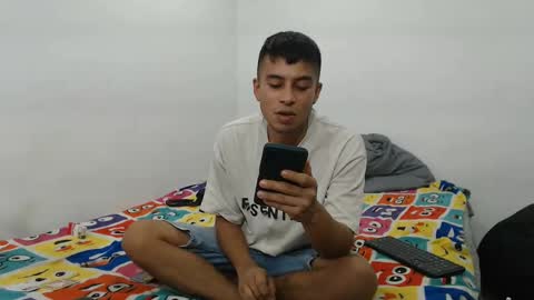 Snapshot of danielitopapii chatting on 02/13/25, 09:06 danielitopapii online show from 02/13/25, 09:06