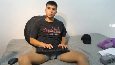 Snapshot of danielitopapii chatting on 02/26/25, 09:58 danielitopapii online show from 02/26/25, 09:58