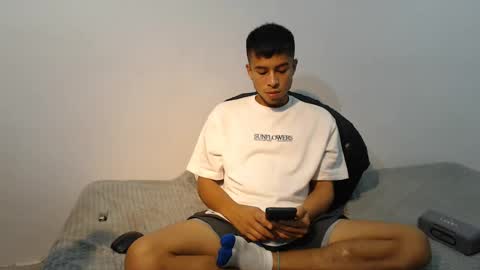 Snapshot of danielitopapii chatting on 02/27/25, 02:10 danielitopapii online show from 02/27/25, 02:10