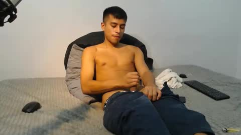 Snapshot of danielitopapii chatting on 03/03/25, 11:24 danielitopapii online show from 03/03/25, 11:24