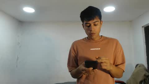 Snapshot of danielitopapii chatting on 10/21/25, 11:44 danielitopapii online show from 10/21/25, 11:44