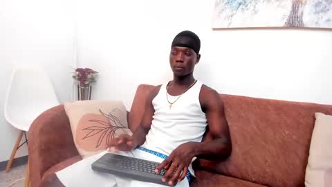 Snapshot of daniell_ferrari chatting on 02/11/25, 09:35 daniell_ferrari online show from 02/11/25, 09:35