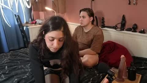 Sonya and  Tom online show from 05/20/26, 02:45