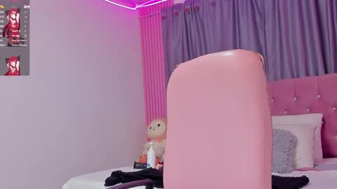 Snapshot of danielle_april chatting on 09/12/25, 07:08 Danielle online show from 09/12/25, 07:08