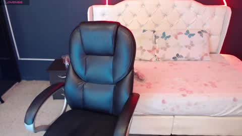 Danielle Smith online show from 02/06/25, 03:59