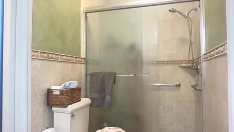 daniellealexa online show from 12/25/24, 12:26