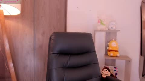 Snapshot of daniellerose_ chatting on 11/07/25, 09:26 Danielle Rose online show from 11/07/25, 09:26