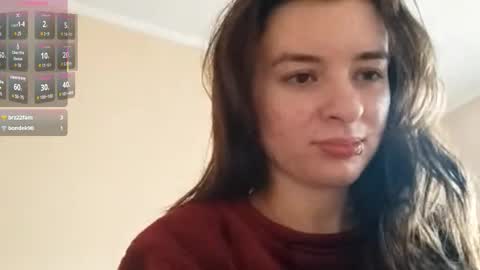 Snapshot of daniellevaulet chatting on 12/23/25, 06:55 Mia online show from 12/23/25, 06:55