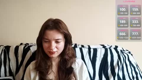 Snapshot of daniellevaulet chatting on 01/13/26, 07:24 Mia online show from 01/13/26, 07:24