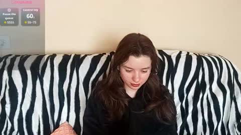 Snapshot of daniellevaulet chatting on 02/02/26, 07:07 Mia online show from 02/02/26, 07:07