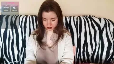 Snapshot of daniellevaulet chatting on 02/17/26, 07:05 Mia online show from 02/17/26, 07:05