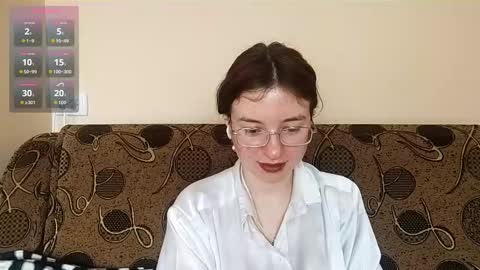 Snapshot of daniellevaulet chatting on 03/04/26, 07:25 Mia online show from 03/04/26, 07:25