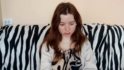 Snapshot of daniellevaulet chatting on 03/09/26, 10:30 Mia online show from 03/09/26, 10:30