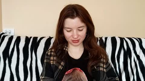 Snapshot of daniellevaulet chatting on 03/17/26, 07:12 Mia online show from 03/17/26, 07:12