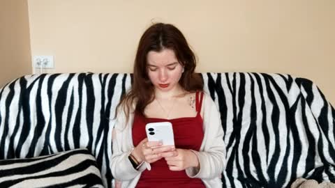 Snapshot of daniellevaulet chatting on 04/01/26, 06:14 Mia online show from 04/01/26, 06:14