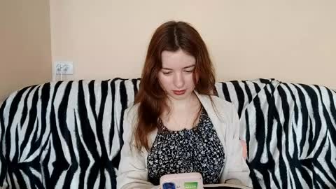 Snapshot of daniellevaulet chatting on 04/13/26, 11:05 Mia online show from 04/13/26, 11:05