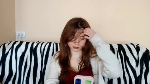 Snapshot of daniellevaulet chatting on 04/15/26, 11:50 Mia online show from 04/15/26, 11:50