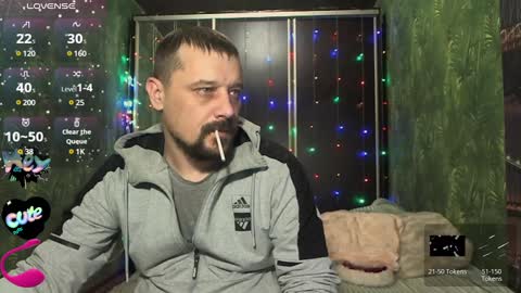 Snapshot of danielocool chatting on 12/29/24, 01:49 DanieloCool online show from 12/29/24, 01:49