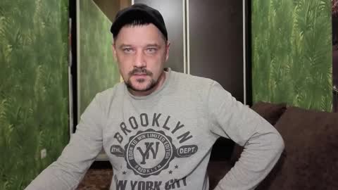 Snapshot of danielocool chatting on 09/17/25, 12:07 DanieloCool online show from 09/17/25, 12:07