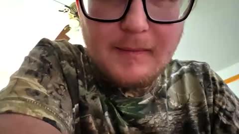 Daniel    y. online show from 03/31/26, 08:42