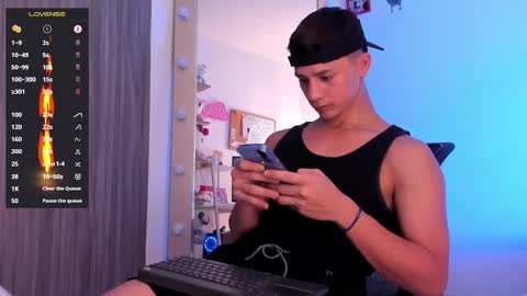 Snapshot of daniels_cruz chatting on 03/10/25, 09:18 Daniels Cruz online show from 03/10/25, 09:18
