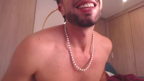 Daniel Santos online show from 05/16/26, 04:31