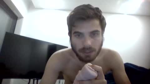 Snapshot of danievio21 chatting on 05/29/26, 11:47 danievio21 online show from 05/29/26, 11:47