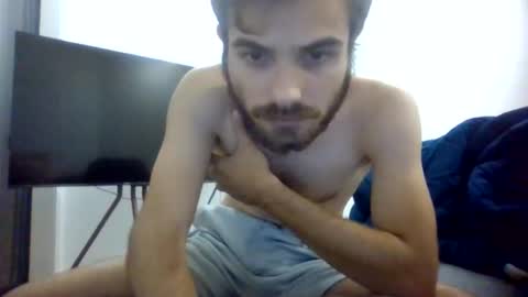 Snapshot of danievio21 chatting on 06/03/26, 11:21 danievio21 online show from 06/03/26, 11:21