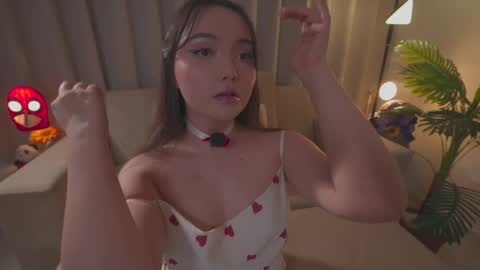 Snapshot of danii_xoxo chatting on 02/10/26, 01:10 online show from 02/10/26, 01:10