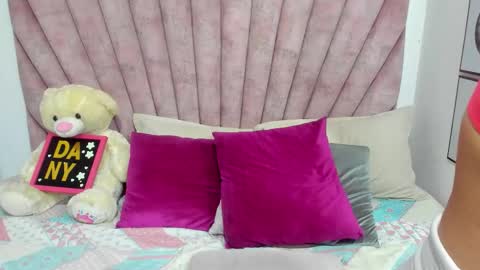 DaniiBelluci  online show from 03/10/26, 04:50